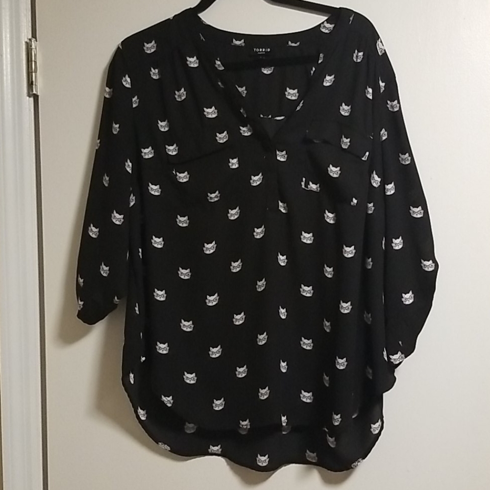Torrid black harper cat blouse
